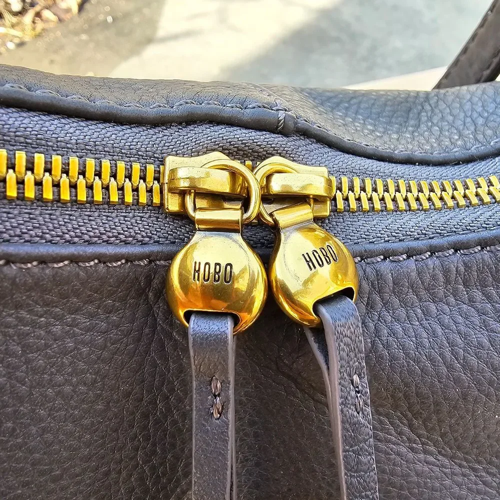 Hobo Merrin Bag Covertible Bag  for Women Genuine Leather, Pristine condition - Picture 7 of 10